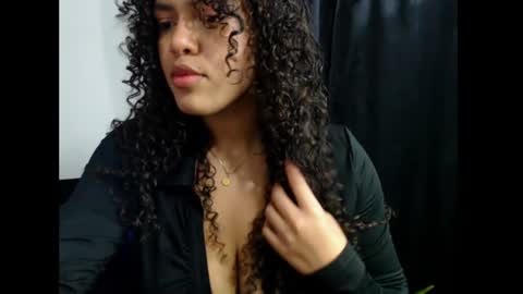 lylii_evans online show from March 4, 3:55 am