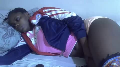 lyn_anna online show from March 21, 12:15 am