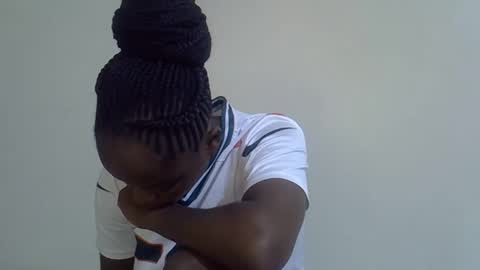 lyn_anna online show from April 6, 6:36 am