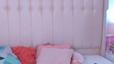 Lyn online show from November 12, 11:08 am