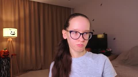 Sara online show from November 16, 4:29 pm