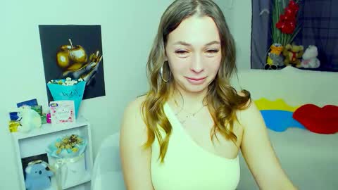 Vikki online show from March 28, 4:06 pm