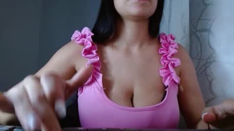 Snapshot of maaddy_thompson chatting on September 10, 10:54 pm maaddy_thompson online show from September 10, 10:54 pm