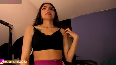 Snapshot of mabel_candy chatting on September 16, 6:38 pm Mabel Candy online show from September 16, 6:38 pm