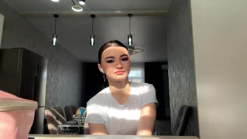 May online show from June 3, 12:50 pm