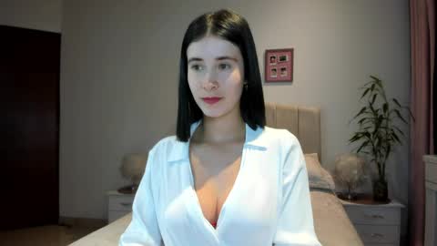 Macarena online show from April 14, 3:06 am