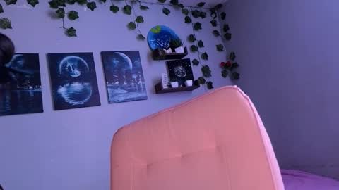 Snapshot of macey_hairy chatting on October 20, 7:28 pm Macey Elliot Modelo Independiente online show from October 20, 7:28 pm