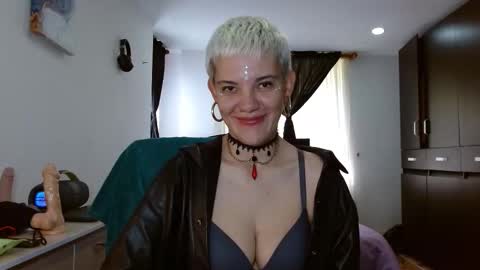 Noah Askew online show from March 3, 3:18 pm