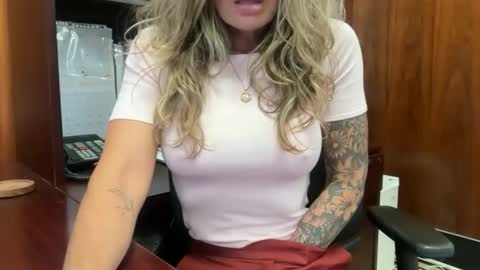 madame_andi online show from June 10, 12:26 pm