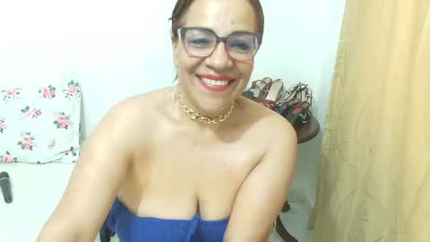 madame_desire_ online show from May 11, 2:45 pm