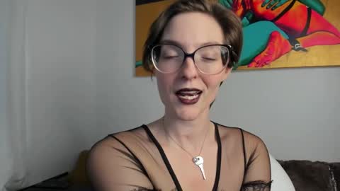 Madam Mezusa online show from January 15, 12:51 am