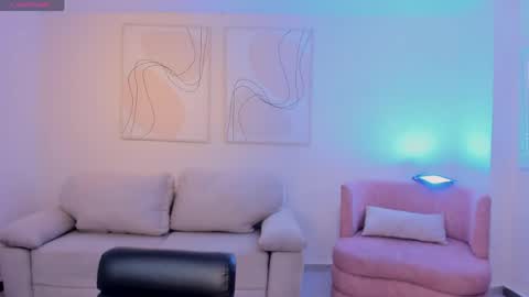 Maddison online show from April 18, 12:40 pm