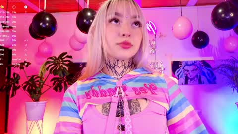 maddy_uwu online show from February 8, 11:35 pm