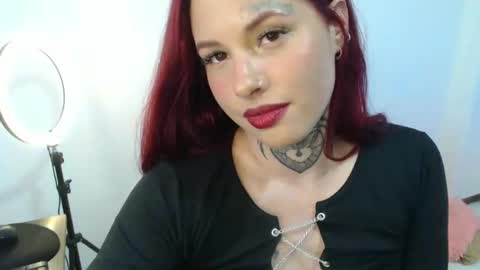 Snapshot of maddy_vicius19 chatting on October 3, 1:22 am maddy_vicius19 online show from October 3, 1:22 am