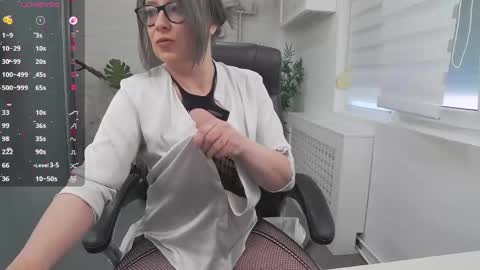 Maddy online show from May 27, 4:09 am