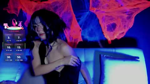 Madison Watson online show from October 27, 10:44 am