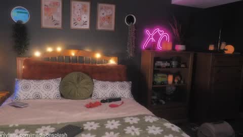 Madison online show from May 9, 2:24 am