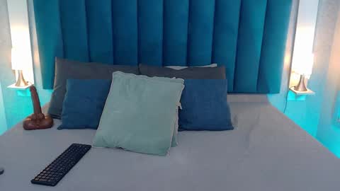 Madison Smith online show from February 11, 11:39 pm