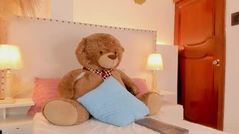 Madisson stone online show from June 1, 11:38 pm