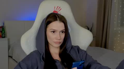 Snapshot of madissson chatting on October 27, 5:41 pm Madi Soon online show from October 27, 5:41 pm