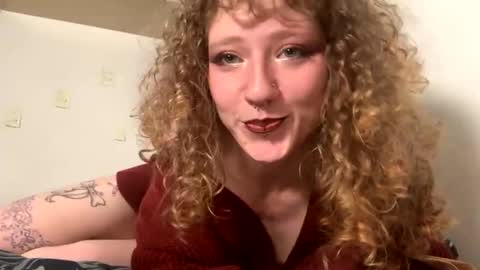 maevebabexo online show from December 21, 2:27 am