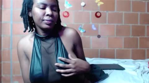 Snapshot of magaharper1 chatting on January 25, 12:17 am magaharper1 online show from January 25, 12:17 am