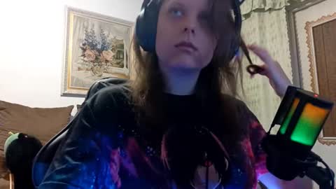 Nicole online show from November 15, 5:25 pm