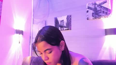 Maggie online show from October 4, 12:44 pm