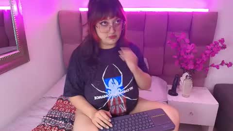 magick_black online show from July 3, 12:44 pm