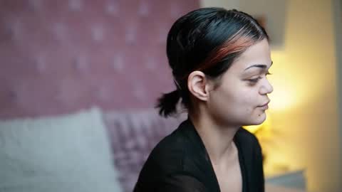  Maia  online show from February 19, 9:24 pm