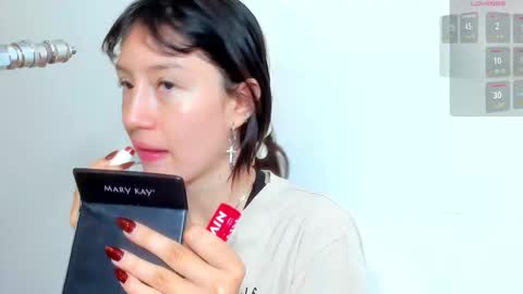 maibys online show from November 8, 4:06 am