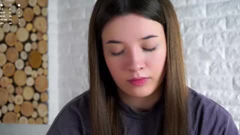 Lucy online show from January 9, 2:16 am