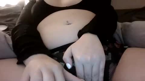 makemewatch online show from October 24, 9:00 pm