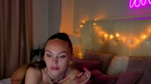 Lia  online show from April 16, 12:05 pm