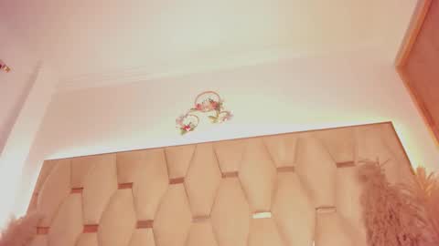 malaaiikaa online show from February 12, 11:06 pm