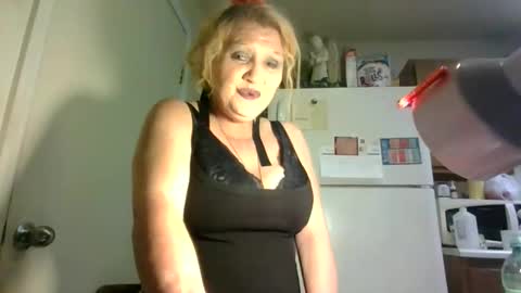 malinda702 online show from April 4, 3:05 am