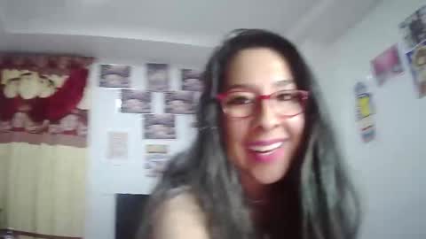Snapshot of malishka_fox chatting on October 11, 1:43 am Malishka  online show from October 11, 1:43 am