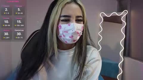 Malory  online show from December 18, 7:07 pm