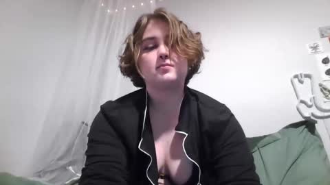 Mal online show from January 4, 1:52 am