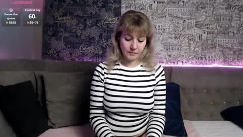 Mandy  online show from November 17, 11:11 am