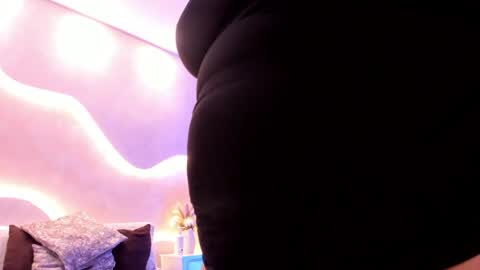 Mrs. Sweet online show from April 15, 8:15 am