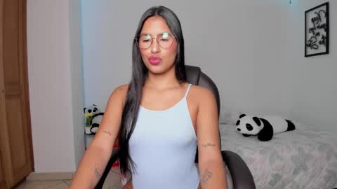 Mara online show from November 17, 8:31 pm