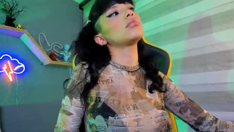 Snapshot of marcelinee__ chatting on January 27, 11:11 pm Marce online show from January 27, 11:11 pm