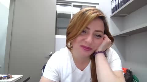 maria_juliana8 online show from December 3, 7:00 pm