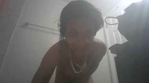 Mariah online show from April 2, 12:13 pm