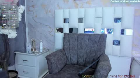 Snapshot of mariamrosse chatting on October 10, 1:43 am Mariam online show from October 10, 1:43 am