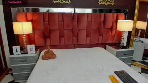 Snapshot of mariamrosse chatting on March 4, 3:11 am Mariam online show from March 4, 3:11 am