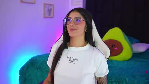 Mariana  online show from March 22, 6:58 pm