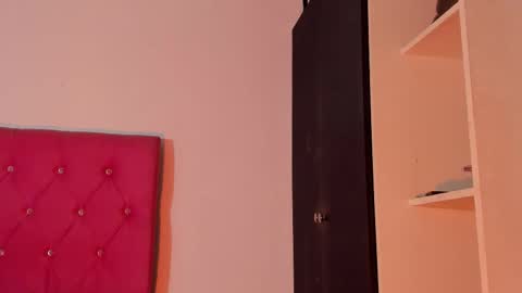 mariana williams online show from December 14, 2:50 am