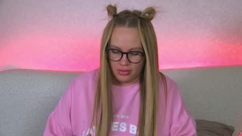 Maria online show from February 26, 5:00 pm